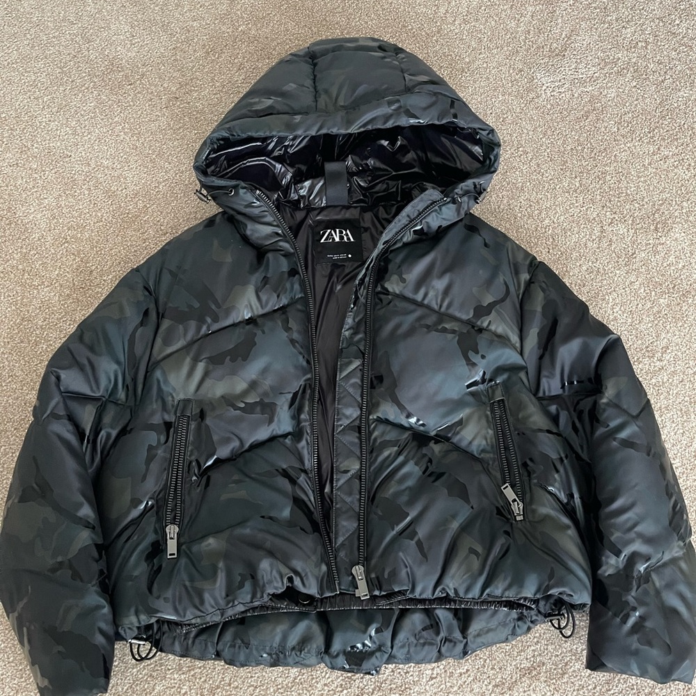 Zara camouflage cropped puffer jacket size NWOT oversized